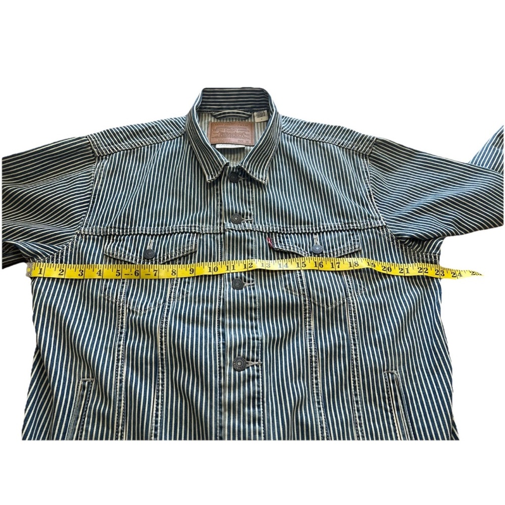 Levi’s Premium Relaxed Fit M Trucker Jacket A5782‑0077 Rare Pinstripe Big E VGC - Picture 7 of 9